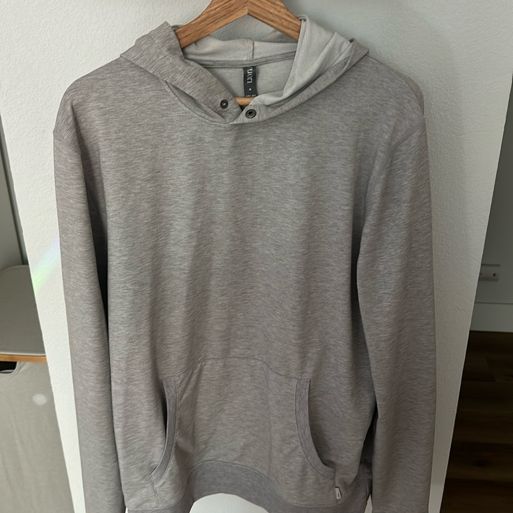 Men’s Vuori Austin Hoodie - Heathered Grey